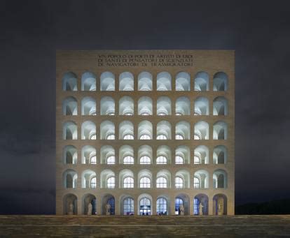 corriere della sera roma fendi giano|La nuova vita del Colosseo Quadrato .